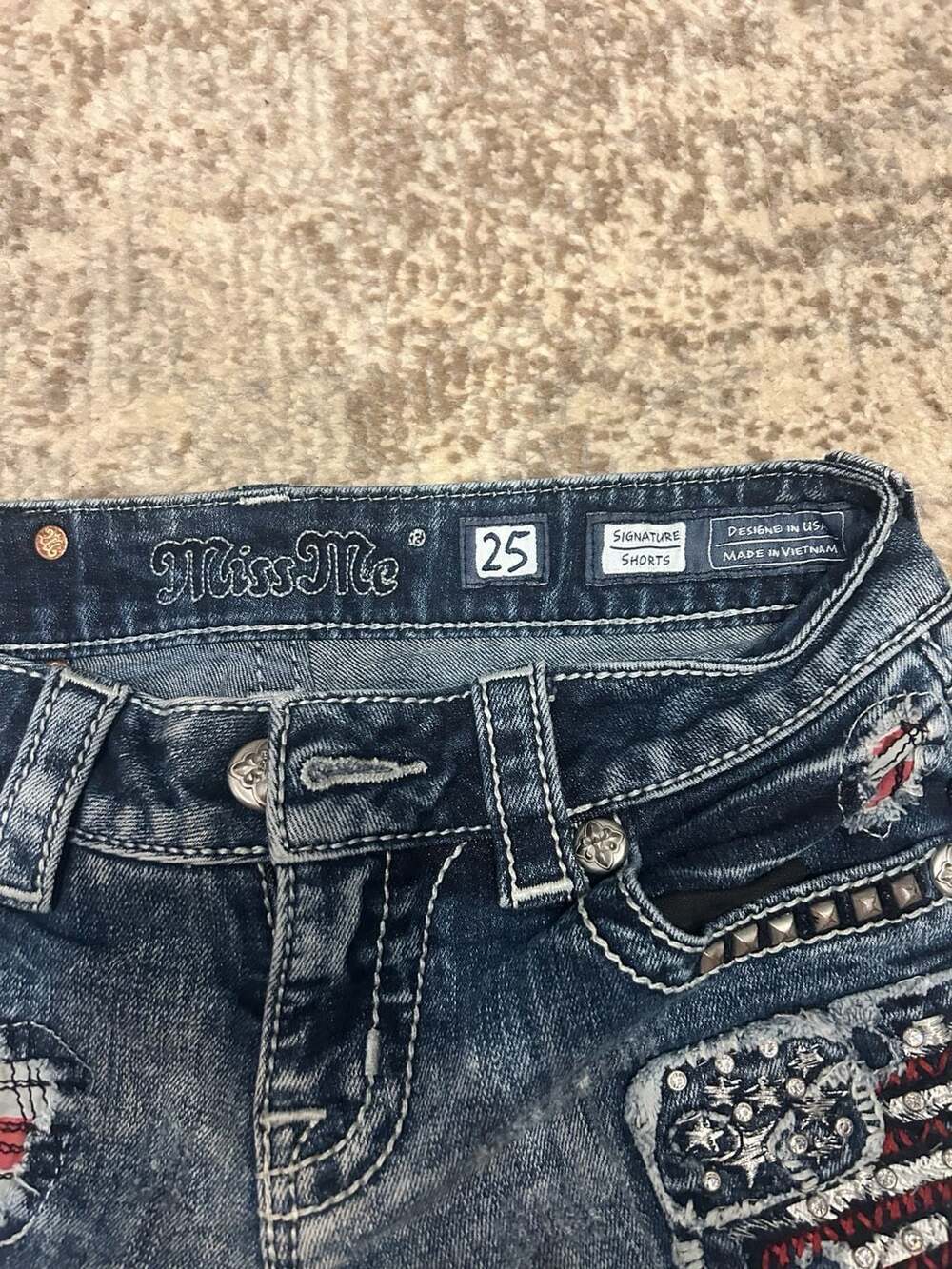 Buckle Miss Me Jeans "Destroyed Stars & - Picture 5 of 11